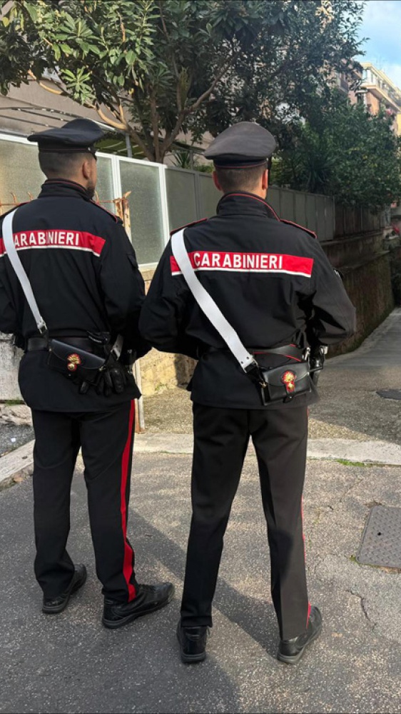 Roma, 27enne muore cadendo dal balcone di un B&B, il coinquilino ai domiciliari