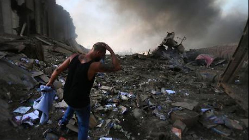Beirut: oltre 100 morti e 4mila feriti. Le autorità, "aria tossica, chi può lasci la città