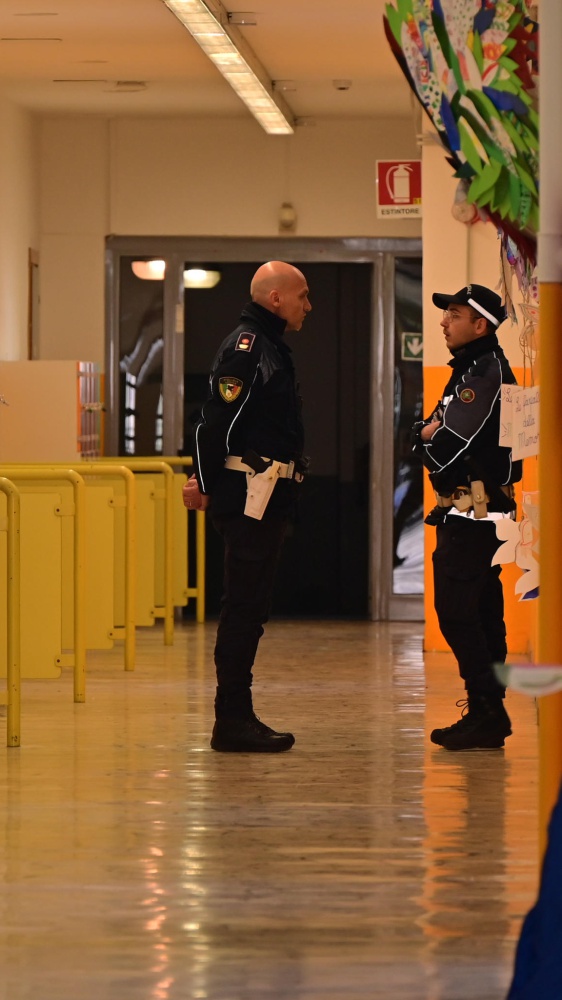 Bergamo, il video e il manifesto del 13enne che ha accoltellato la sua professoressa. Una lucida e spietata follia