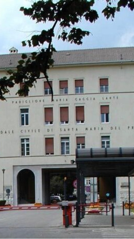 Bimba di 2 anni muore dopo le dimissioni dall’ospedale nel bellunese, indagini su cure e valutazioni cliniche