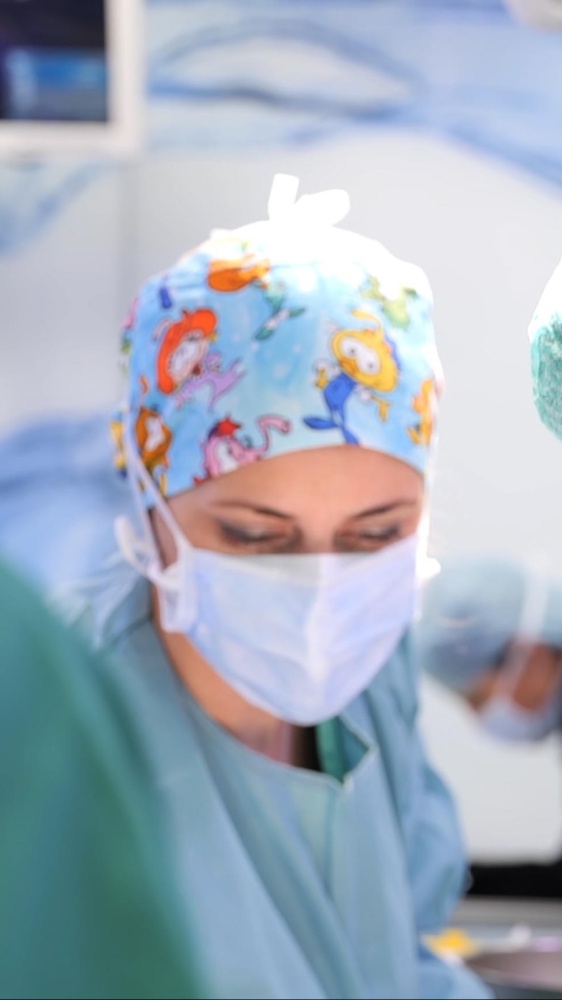 Bimbo in attesa di un nuovo trapianto al Monaldi di Napoli, trasportato in un normale contenitore  di plastica il cuore partito da Bolzano