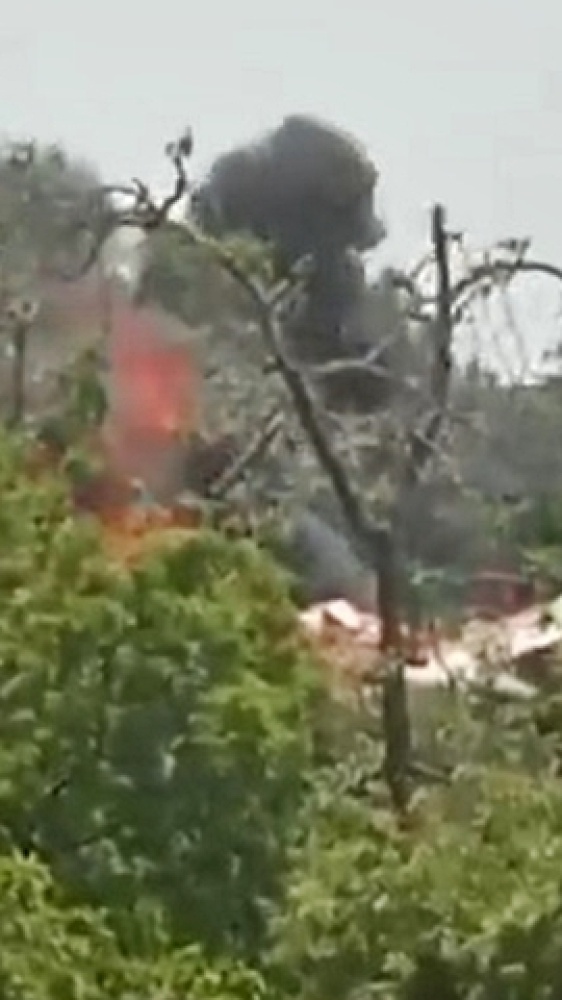 Boeing 787 di Air India precipita  subito dopo il decollo, oltre 200 i morti, c'è almeno un fortunato sopravvisuto