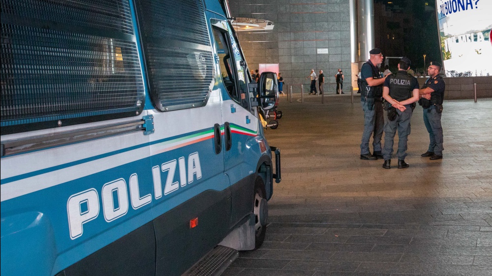 Bologna, scoperto gruppo neonazista, 12 arresti. "progettavano attentato a Giorgia Meloni"