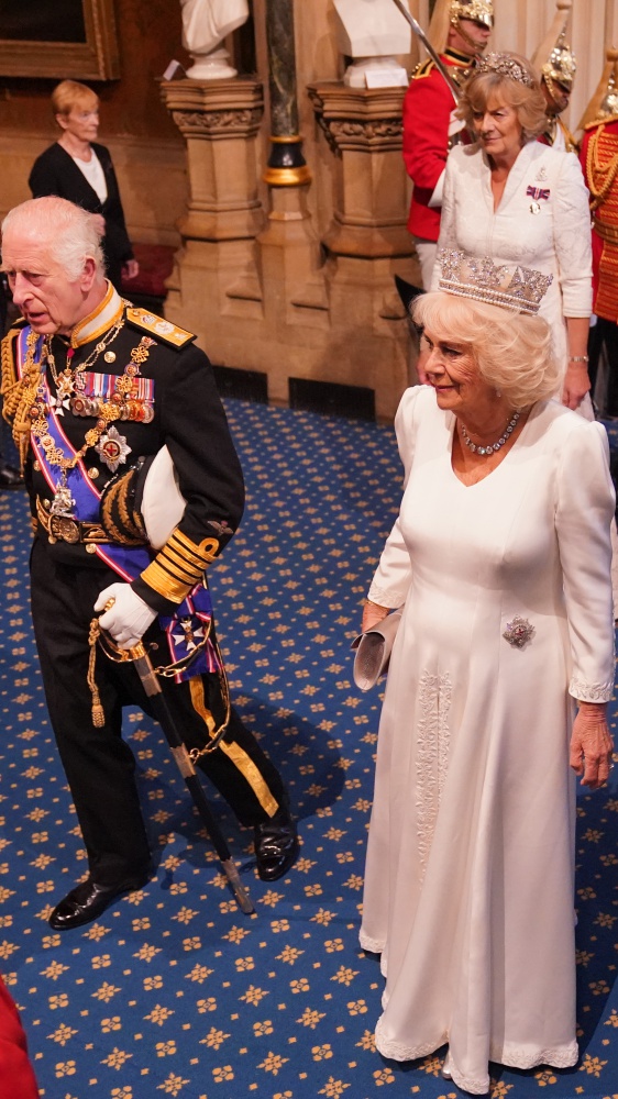 Buon compleanno Camilla: la regina al lavoro in Parlamento con Re Carlo III. Ecco cosa è accaduto oggi