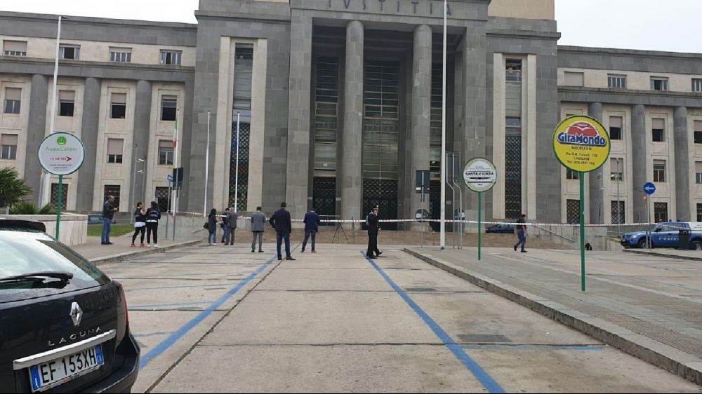 Cagliari, cessato allarme bomba al tribunale, il palazzo era stato sgomberato