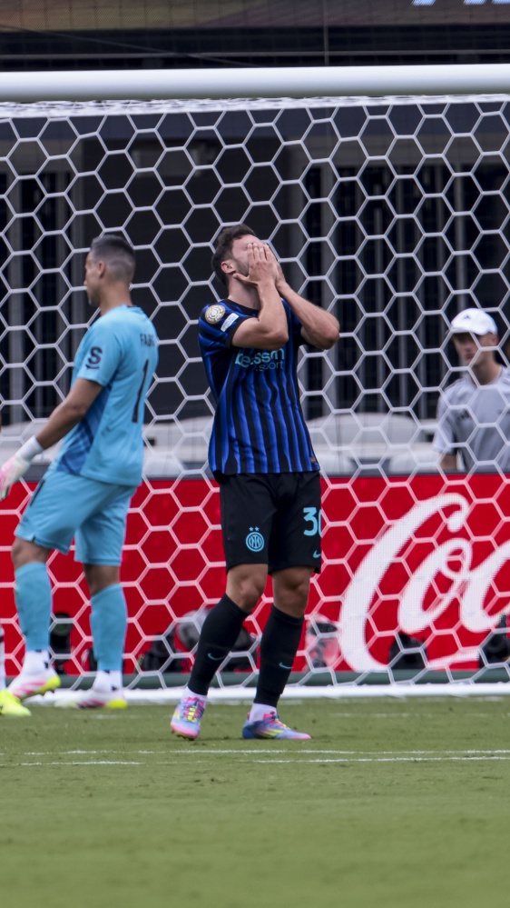 Calcio, Mondiale per Club, l'Inter esce contro il Fluminense che vola ai quarti di finale
