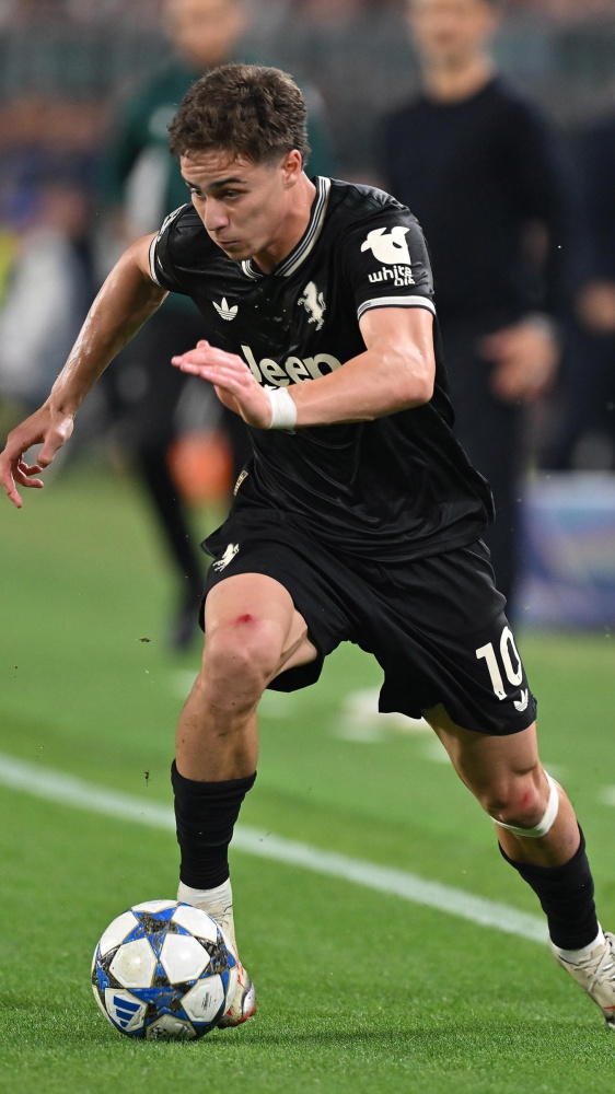 Calcio, pareggio pirotecnico della Juventus contro il Borussia Dortmund all'esordio in Champions League