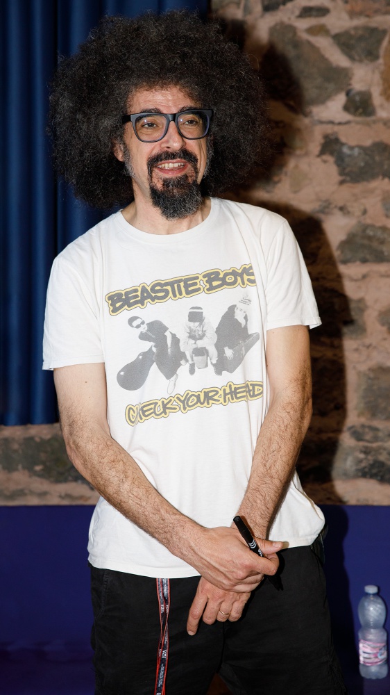 Caparezza torna live nell’estate 2026
