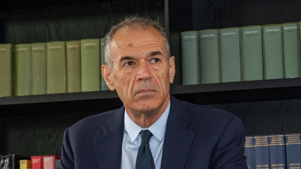 Carlo Cottarelli a RTL 102.5: «La decisione del Governo Meloni di togliere lo sconto sulle accise non è sbagliata»