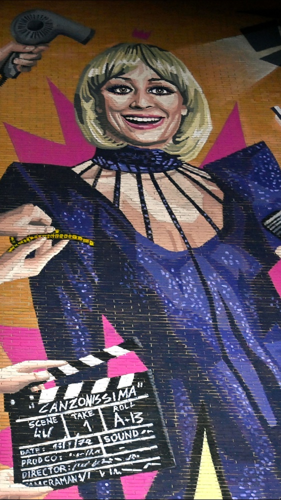 Carrà: spunta il figlio adottivo segreto in una causa. Era il suo manager e segretario