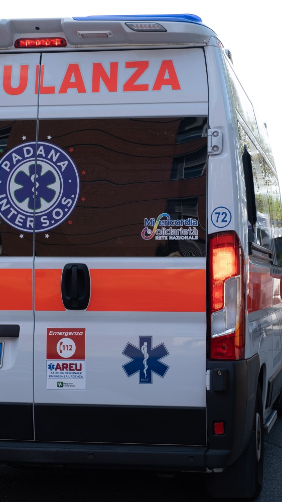 Caserta, 26enne ucciso a coltellate durante una rissa, due i feriti. Padre e figlio arrestati