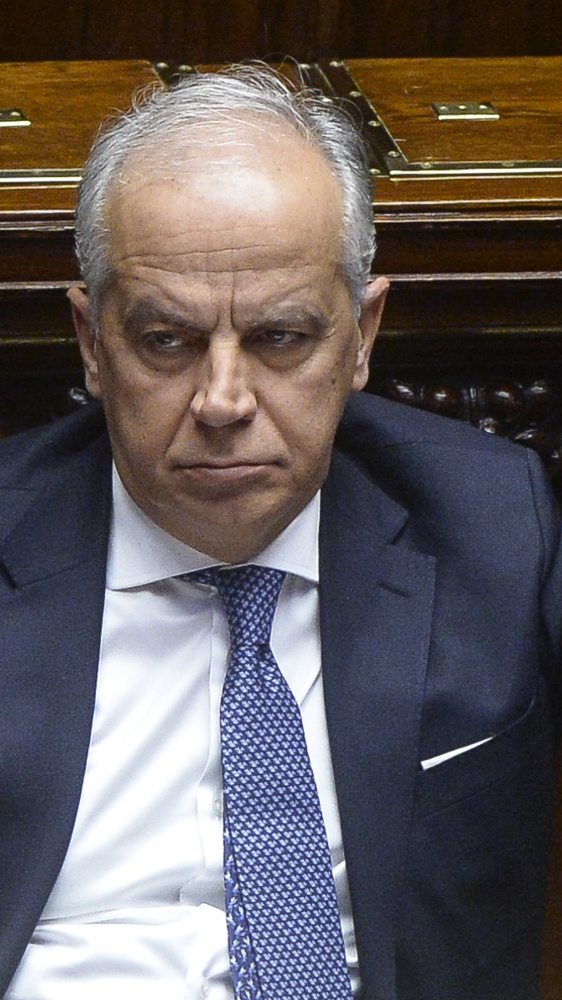 Caso-Almasri, la difesa del ministro dell’Interno Piantedosi: “Pericoloso, ecco perché espulso subito”