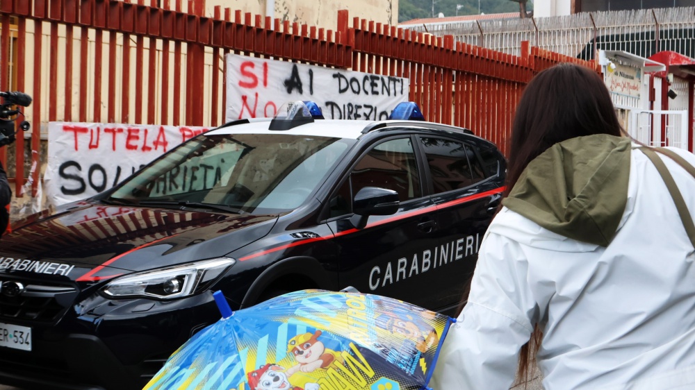 Castellammare di Stabia,prof arrestata per violenza sessuale, due mesi fa era stata aggredita fuori scuola