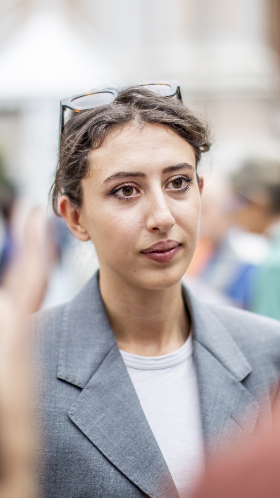 Cecilia Sala sta tornando in Italia, l'annuncio di Palazzo Chigi. Il papà, "sono orgoglioso di lei"