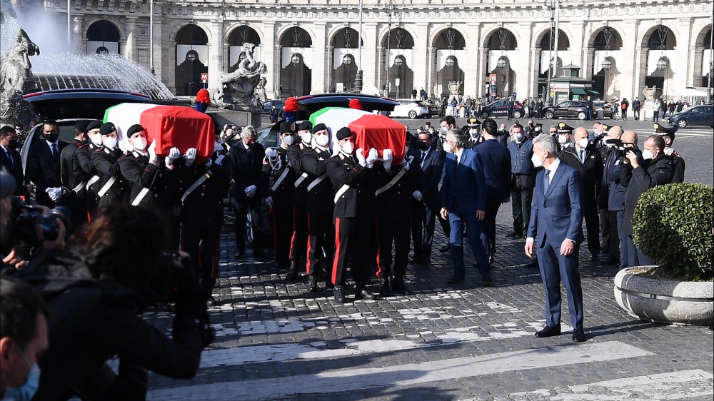 Celebrati a Roma i funerali dell'ambasciatore Luca Attanasio e del carabiniere Vittorio Iacovacci, uccisi in Congo