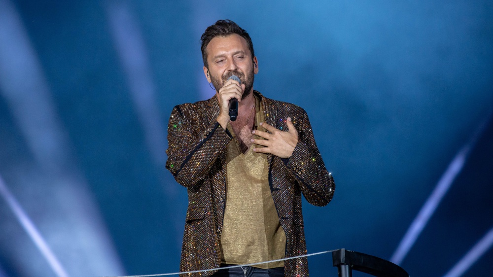 Cesare Cremonini a RTL 102.5: “L’Alaska ha azzerato tutto. Da lontano ho guardato dentro un binocolo, ho visto San Luca e sono tornato a casa”