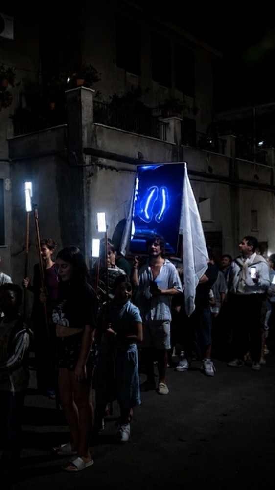 Cilento, la prima processione digitale con AI. Ma non si tratta di fede. Ecco perché
