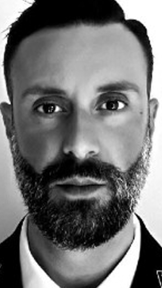 Cinturrino, il poliziotto rimane in cella. E davanti al Gip si difende: “Ho perso la testa, ma non prendevo soldi”