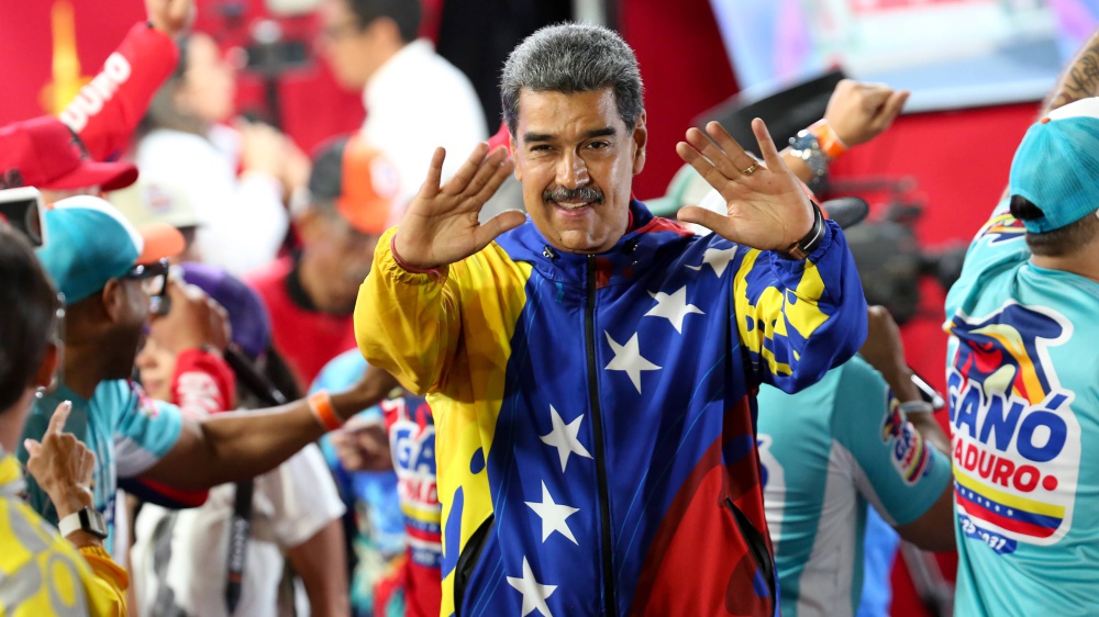 Clamoroso annuncio, a sorpresa, del presidente venezuelano Maduro, anticipato il Natale al primo ottobre