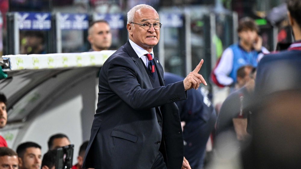 Claudio Ranieri in conferenza stampa da allenatore della Roma: "Clausola nel contratto di Dybala?