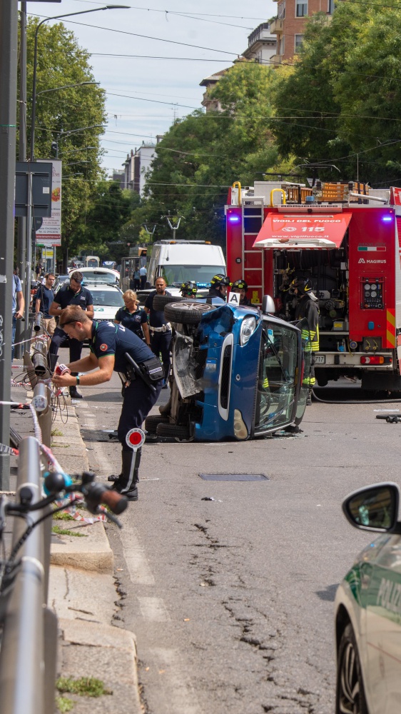 Continua la scia di decessi causati da incidenti stradali