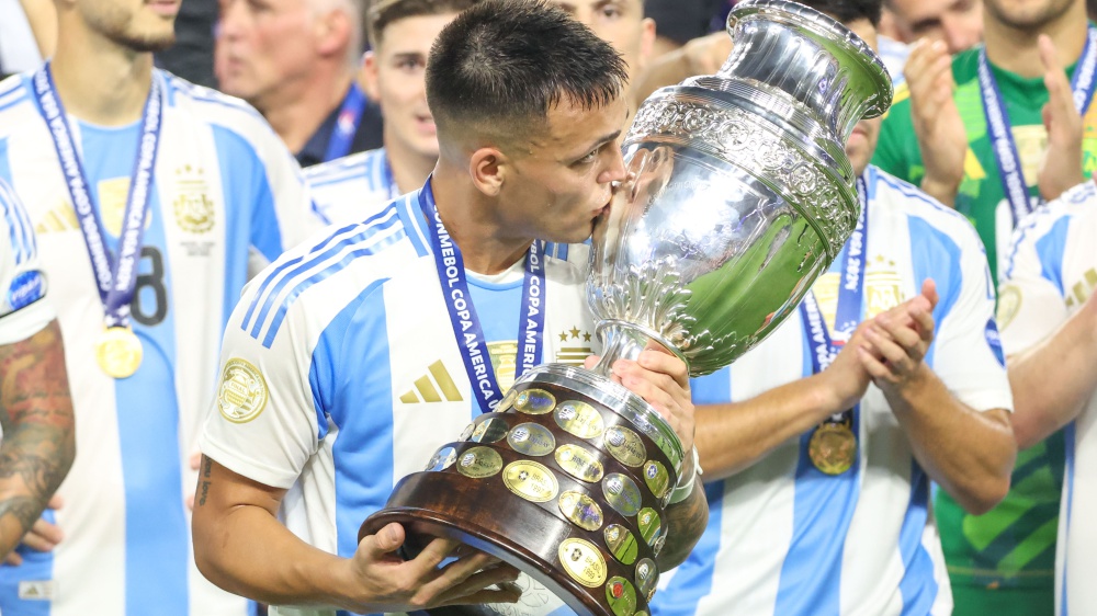 Copa America, l'Argentina di Messi trionfa a Miami contro la Colombia grazie alla rete di Lautaro Martinez ai supplementari