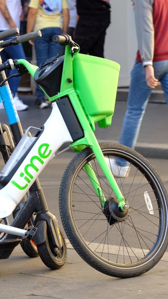 Corato: 15enne in rianimazione, travolto da una bici elettrica il  cui conducente si è allontanato senza prestare soccorso