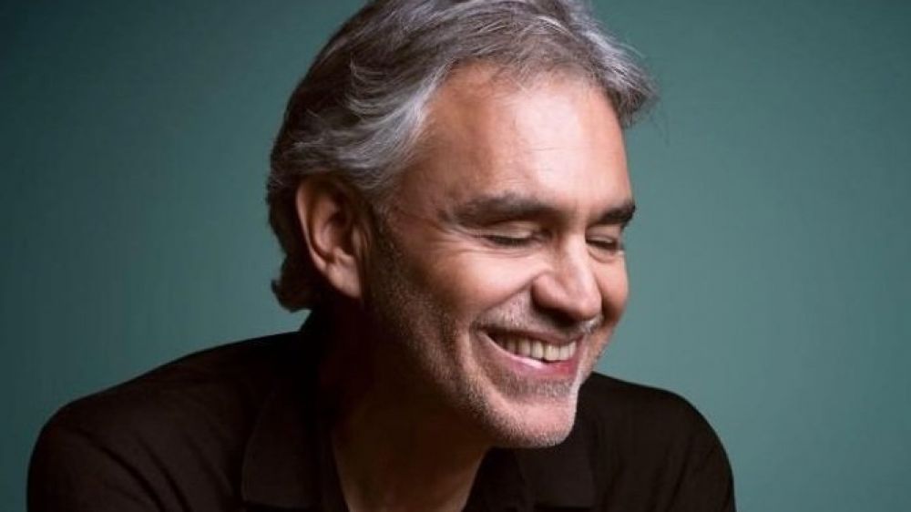 Coronavirus, anche Andrea Bocelli invita a restare a casa