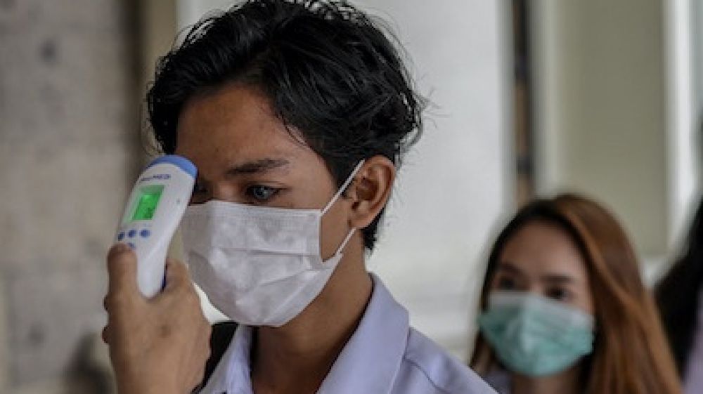 Coronavirus, Cina ottimista su nuovi farmaci, ma l'OMS frena