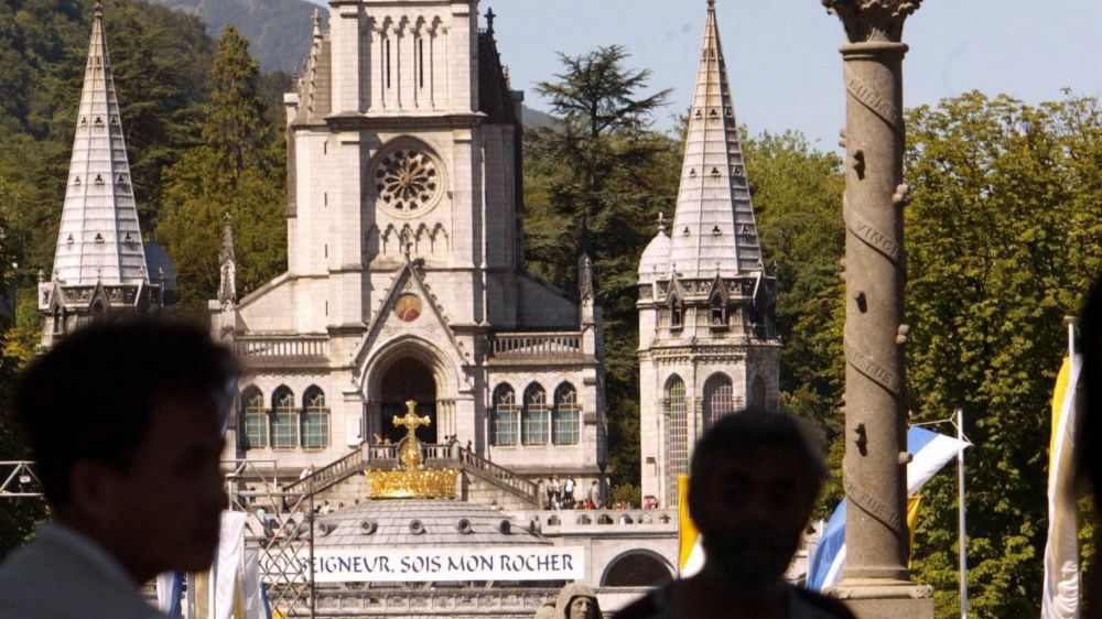 Coronavirus, Francia, chiuso il Santuario di Lourdes