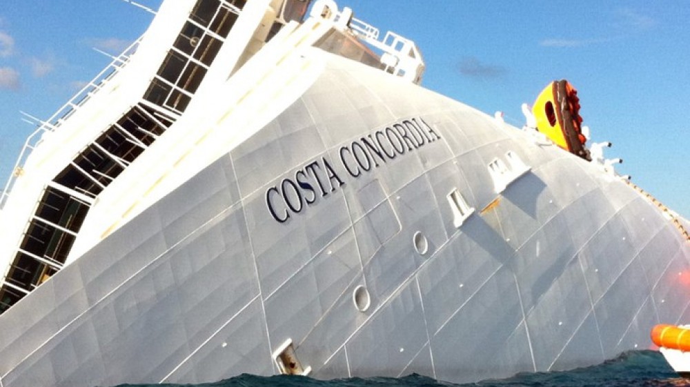 Costa Concordia, su RTL 102.5 i ricordi di quella notte dieci anni dopo il naufragio nella puntata speciale di Non Stop News