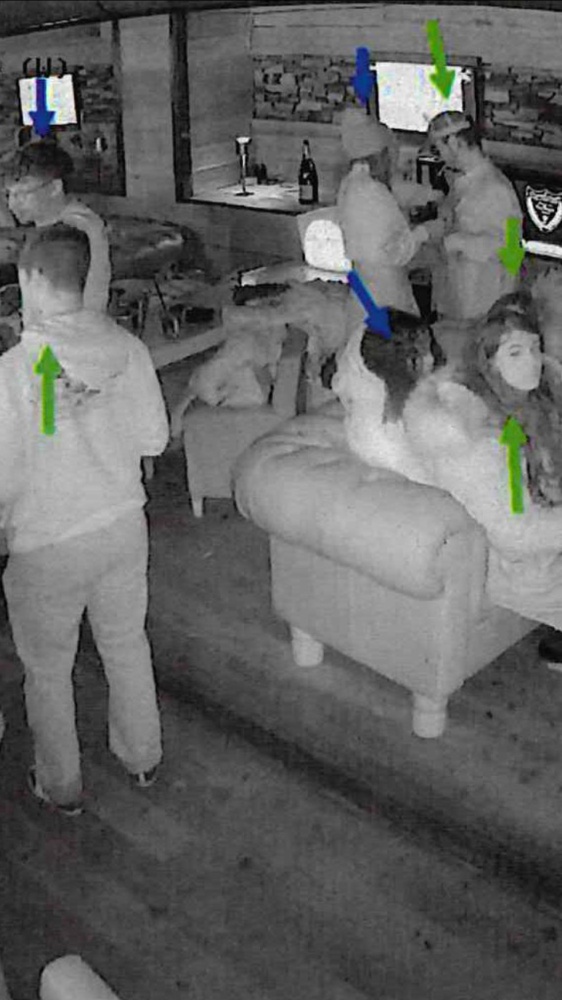 Crans Montana: il rogo causato dalla Moretti, che poi è scappata calpestando i primi ragazzi svenuti