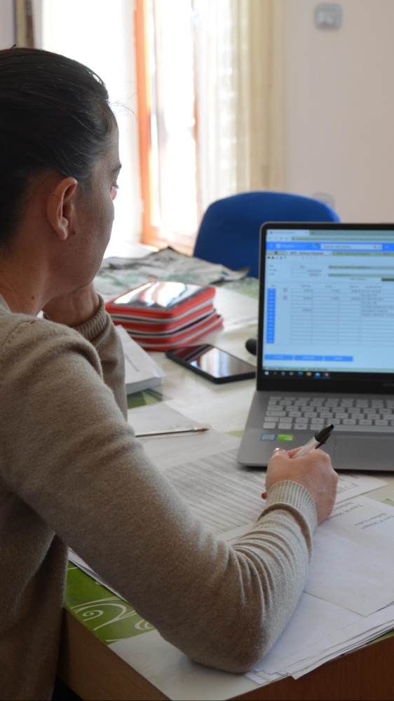 Da oggi nuove regole sullo smart working, ora le aziende rischiano sanzioni. Ma anche il lavoratore deve svolgere un ruolo responsabile