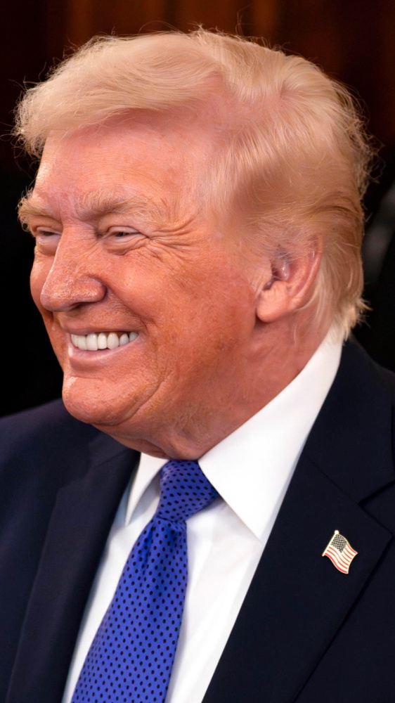 Dazi, la Corte Suprema degli Stati Uniti boccia le tariffe di Trump: Lui: "Sentenza vergognosa, ma ho un piano B"