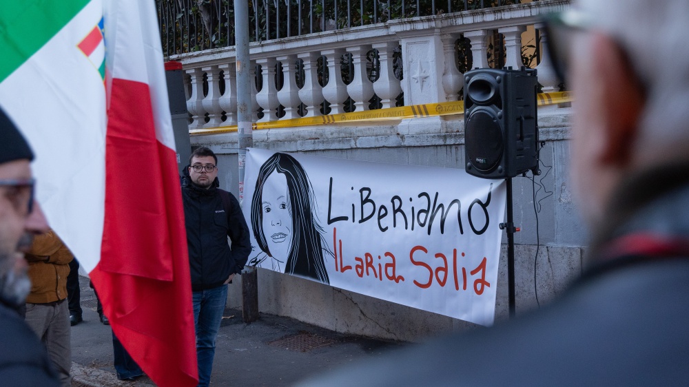 Detenuta italiana in catene al tribunale di Budapest, la protesta del vicepremier Tajani :"violazione delle norme comunitarie"