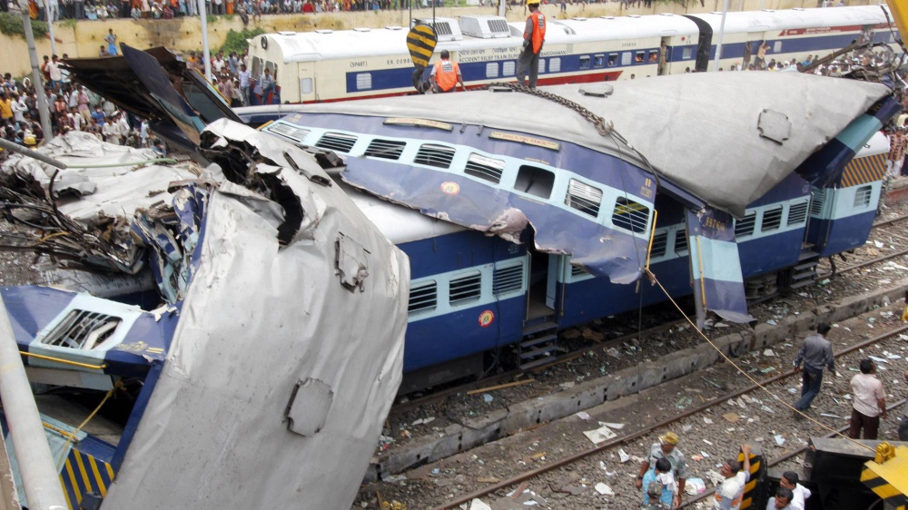 Disastro ferroviario in India, centinaia i morti. Ospedali in tilt