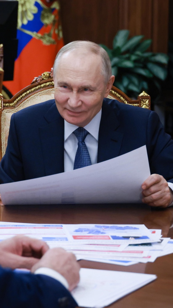 Diventano più stretti i dialoghi tra Russia e Francia, alla ricerca di soluzioni per la pace in Ucraina