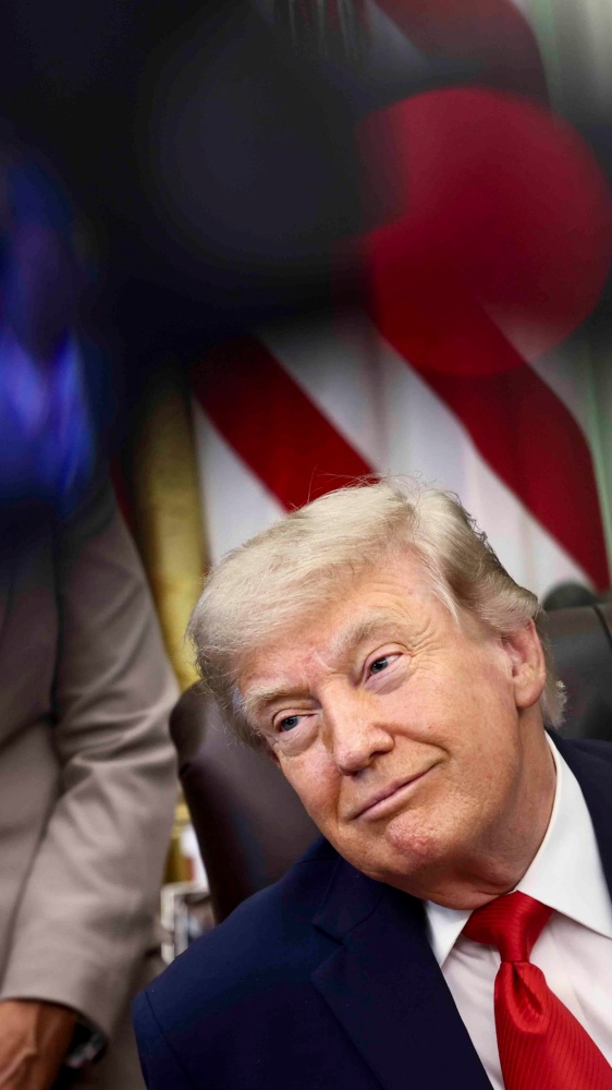 Donald Trump annuncia, 'c'è l'intesa con l'Iran, presto la firma in Europa'. E annulla i raid