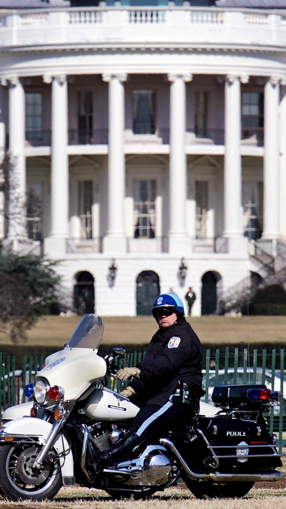 E’ morta una delle due Guardie Nazionali rimasta ferita durante la sparatoria di mercoledì scorso a Washington