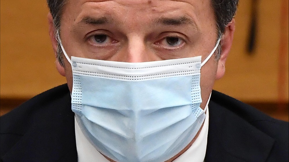 Esecutivo, alla fine Renzi strappa e ritira la delegazione di Italia viva: è crisi formale di governo