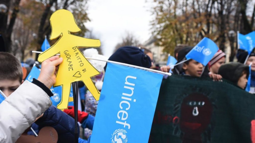 Essere adolescenti al tempo del Covid, l'Unicef ha presentato un rapporto sui ragazzi italiani