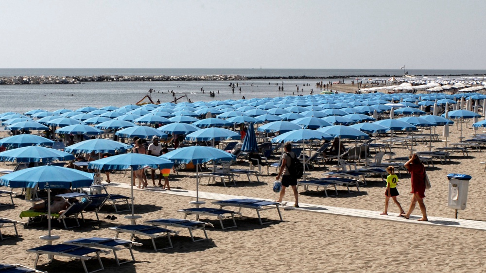 Estate in vacanza per 34 milioni di italiani, mete preferite quelle al mare, lo rivela Federalberghi