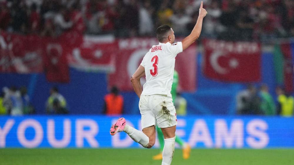 Euro 2024, Demiral trascina la Turchia ai quarti di finale, l'Olanda asfalta la Romania