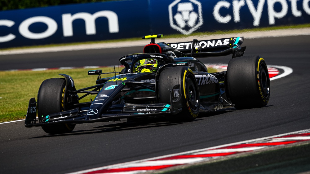 F1, Lewis Hamilton conquista la pole position del Gran Premio d'Ungheria