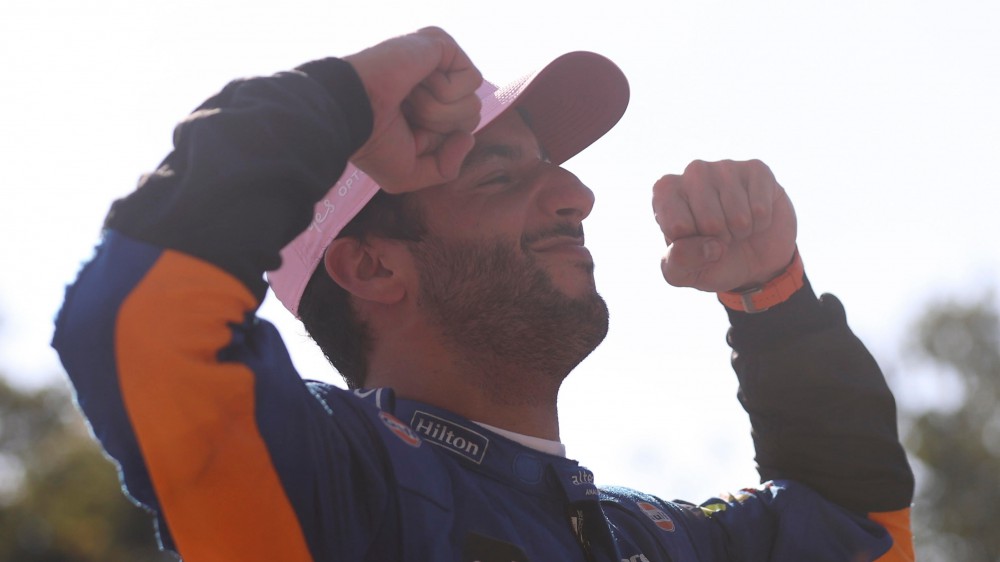 F1. Ricciardo vince il Gp d’Italia. Incidente, Hamilton e Verstappen si scontrano, fuori entrambi