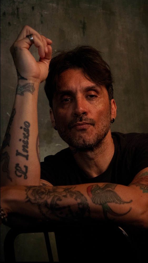 Fabrizio Moro a RTL 102.5: “I concerti sono il momento più bello e l’energia che ti arriva è la parte più bella del nostro lavoro. Finalmente in questo tour ci sarà anche il disco nuovo ‘Non ho paura di niente’