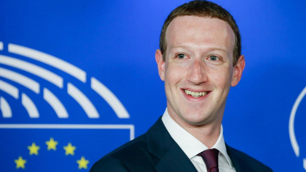 Facebook, la Commissione Ue apre indagine antitrust; presunta violazione sui dati pubblicitari raccolti