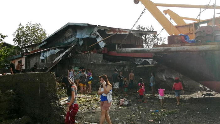 Filippine, tifone causa almeno 16 morti