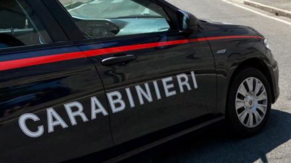 Firenze, uccisa a colpi d'arma da fuoco nell'alimentari di famiglia. Fermato il nipote