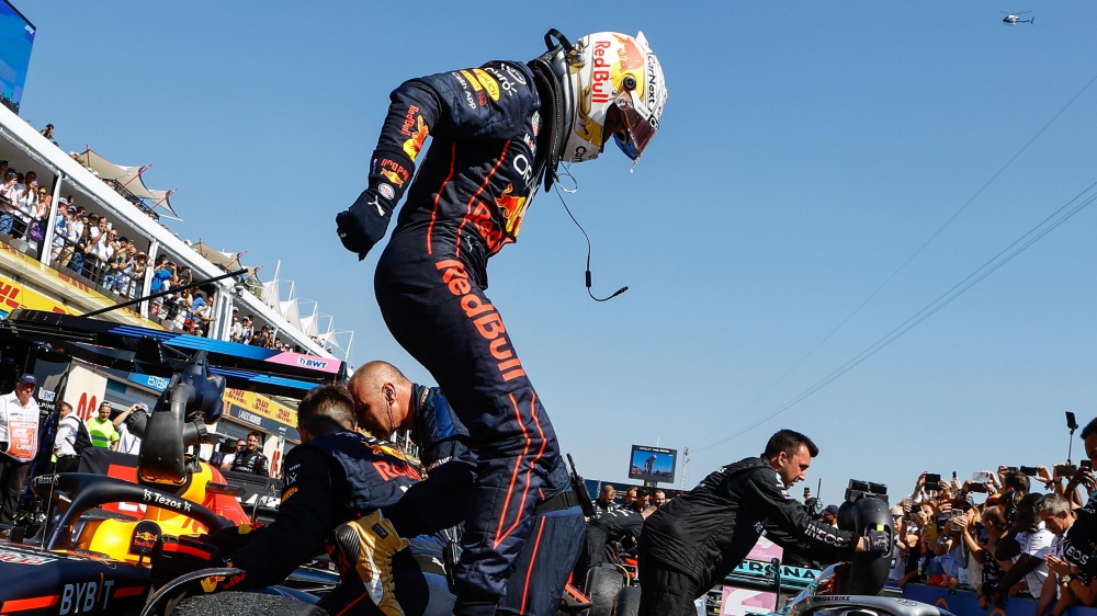 Formula 1, Max Verstappen vince il Gran Premio di Francia, secondo Hamilton, terzo Russel